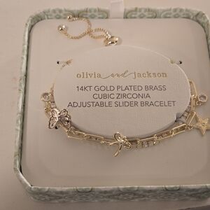Gorgeous Olivia and Jackson 14k Gold Over Brass Charm Adjustable Slider Bracelet